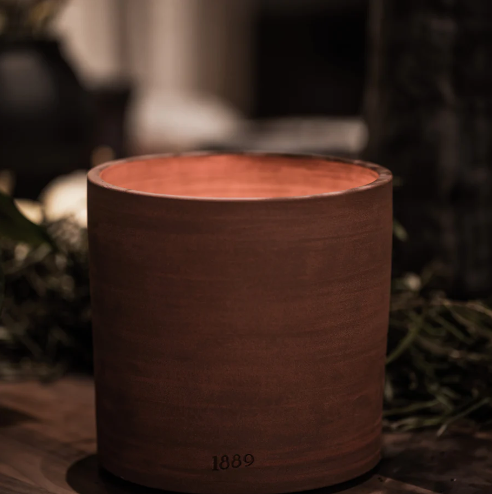 Terra Cotta 32 oz Candle in Baron